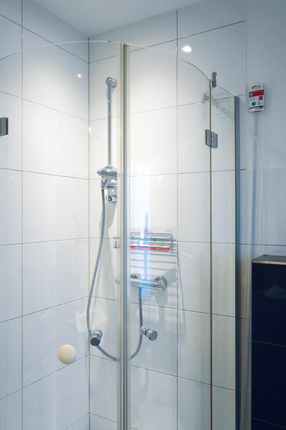 Haus Im Gruenen Fuer 6 Personen-3 Schlafzimmer- 3 Baedern -Waschmaschine-Grosse Terrasse- Vollausgestattete Kueche Βόλφσμπουργκ Εξωτερικό φωτογραφία